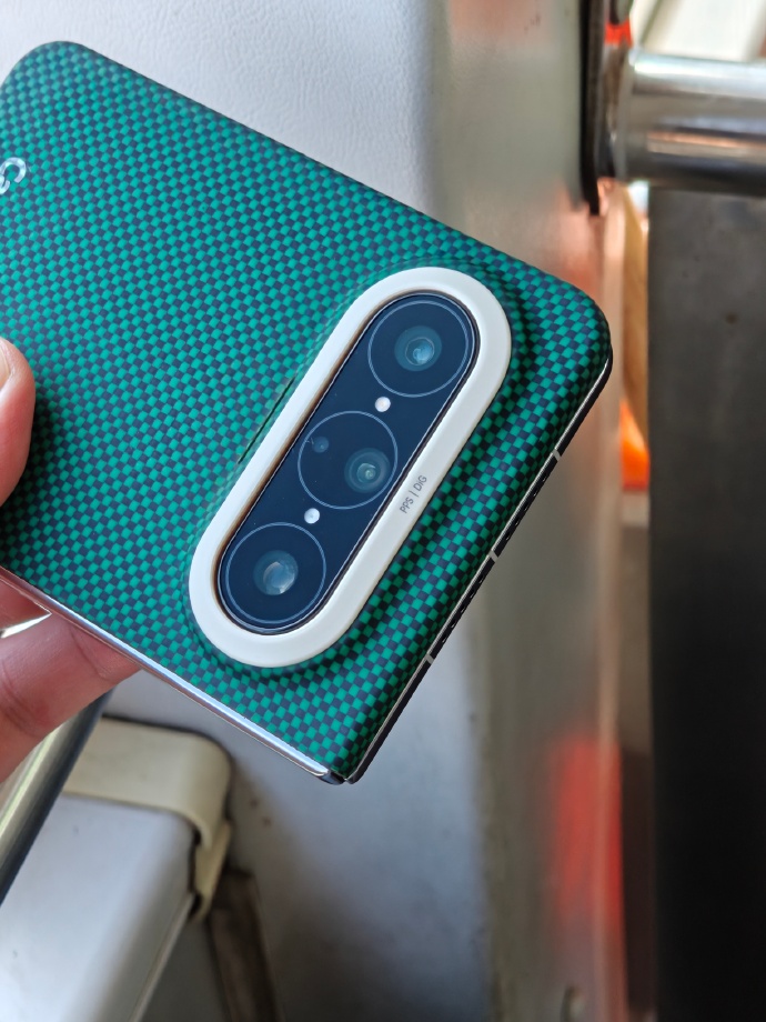 Xiaomi 18 Fold - що відомо про складний флагман з камерою на 200 Мп. 3