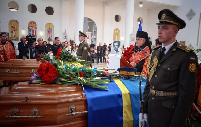 Євген Коновалець буде перепохований в Україні – вже отримано дозвіл на повернення праху лідера ОУН. 1