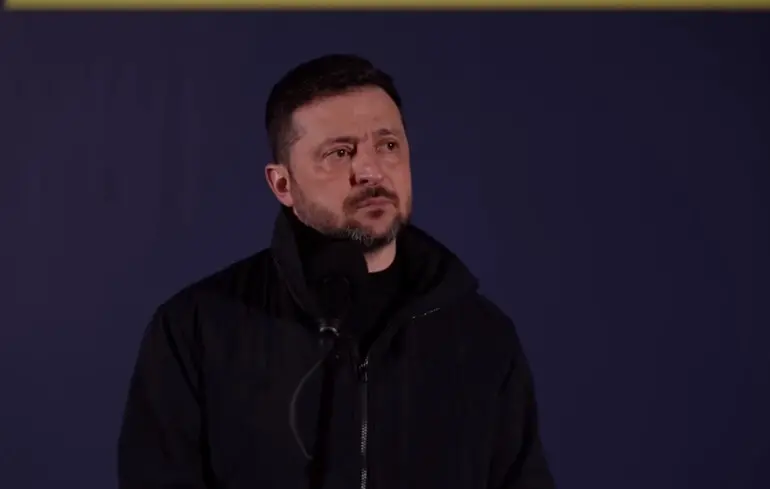 Зеленський прокоментував угоди щодо режиму тиші, запланованого на період з 9 по 11 травня. Зеленський прокоментував угоди щодо режиму тиші, запланованого на період з 9 по 11 травня. 1