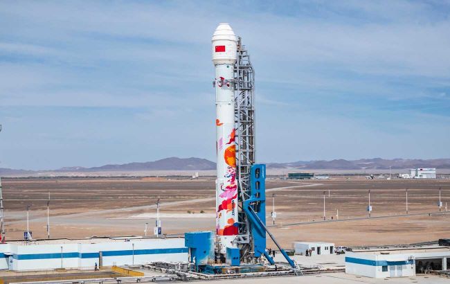 Аварія зі Starlink та МКС - китайська ракета вибухнула на орбіті. 1
