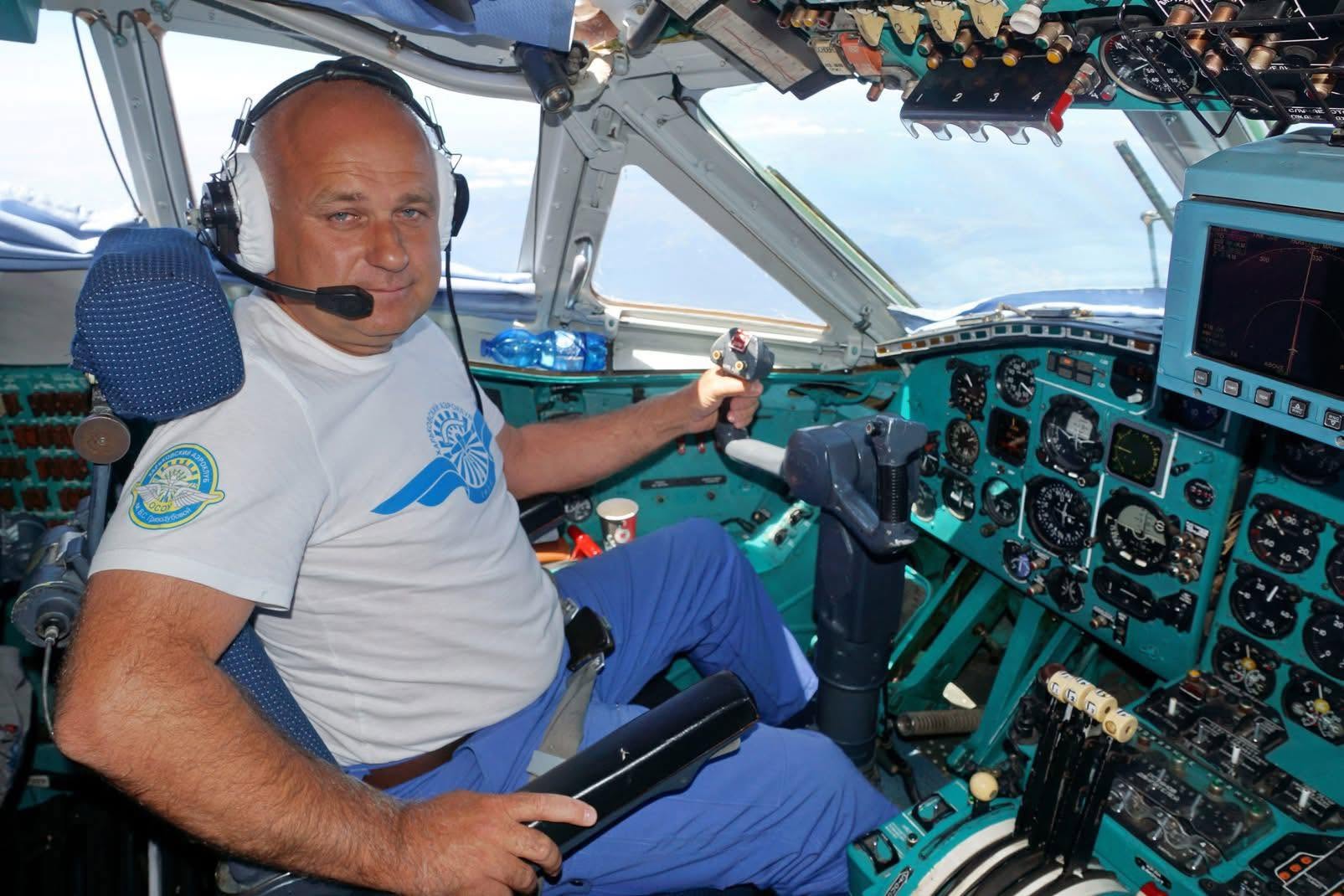 Богдан Бабенко загинув в авіаційній катастрофі Су-24М у Хмельницькій області - що відомо про нього, фото. Богдан Бабенко загинув в авіаційній катастрофі Су-24М у Хмельницькій області - що відомо про нього, фото. 3