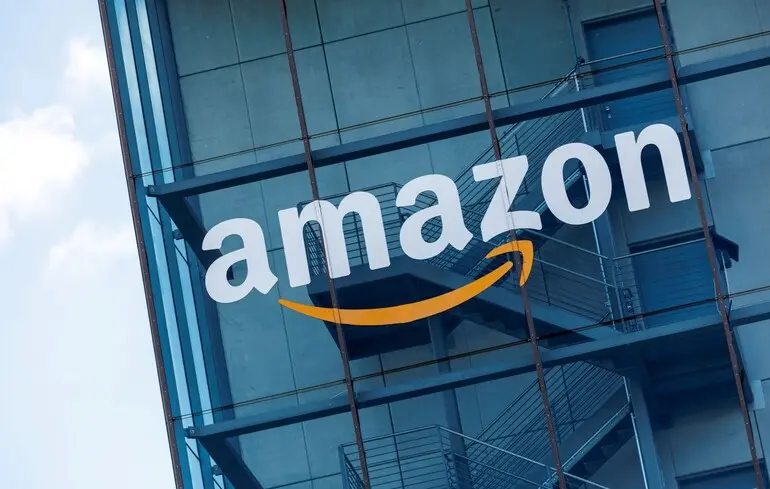 Центри обробки даних Amazon спожили 2,5 мільярда галонів води протягом року. Компанія оголосила про покращення водної ефективності. 1