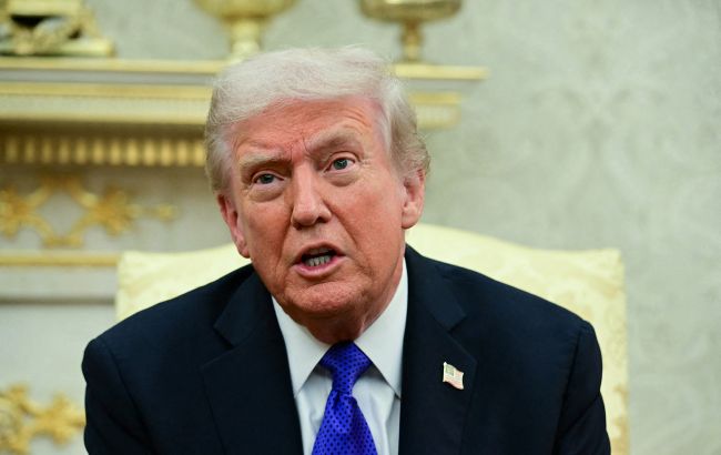Дональд Трамп висловив думку щодо можливості діалогу між Володимиром Зеленським та Володимиром Путіним. 1