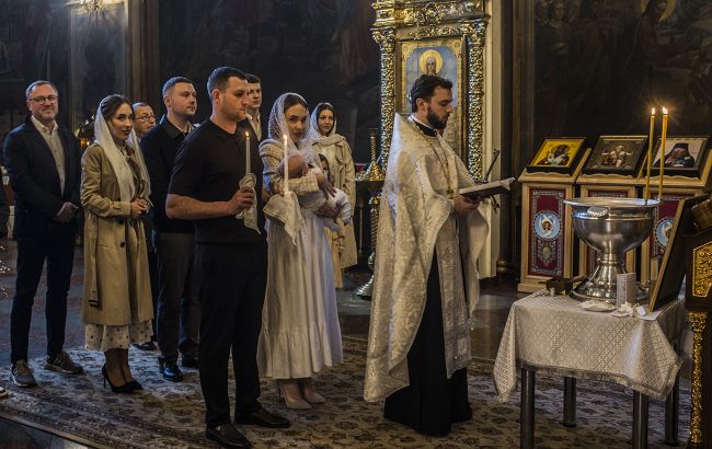 Хрещені батьки для дитини - як обрати та скільки їх може бути, правила і заборони ПЦУ. 1
