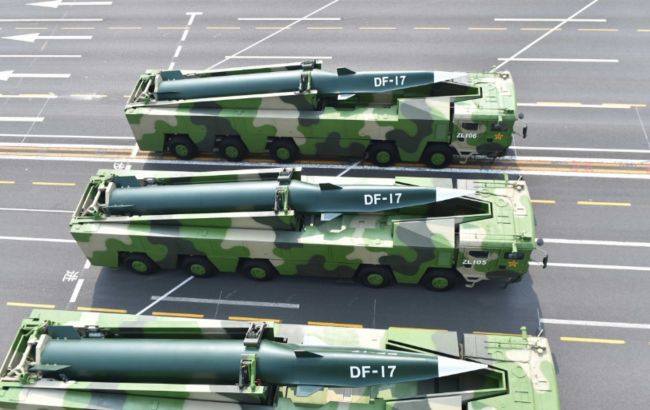 Китай вперше продемонстрував бойовий запуск гіперзвукової ракети DF-17. 1