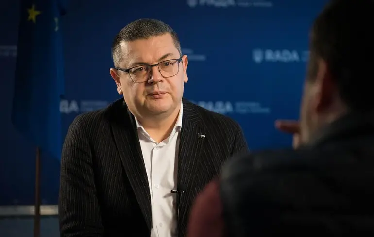 Конфлікт між Україною та Польщею – Олександр Мережко озвучив два шляхи вирішення кризи. 1