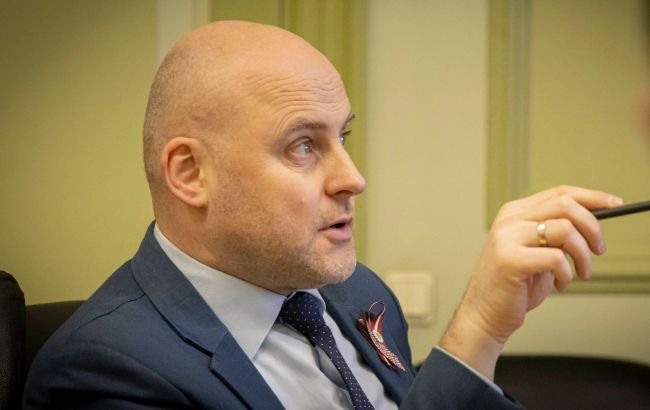 Латвія має намір зупинити комерційні відносини з Росією, повідомив прем'єр-міністр. 1