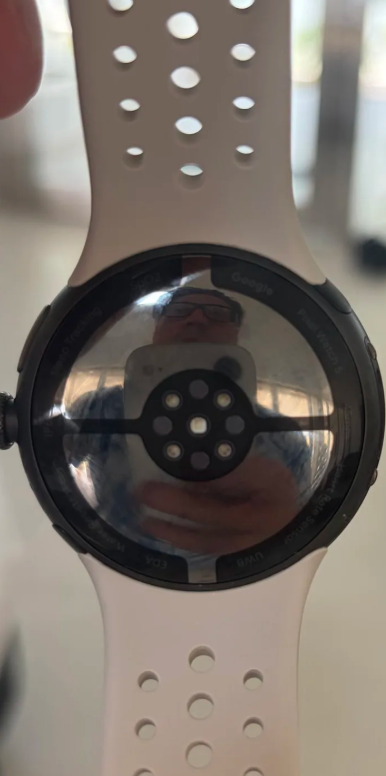Pixel Watch 5 - Google готує ключове оновлення для своєї лінійки смарт-годинників. 2