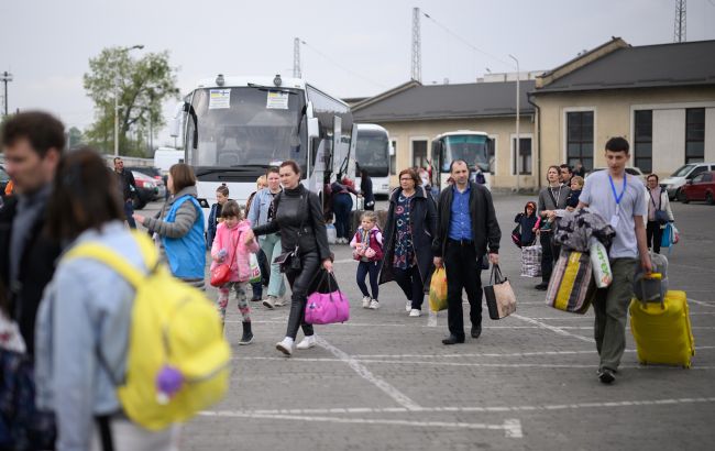 Польща висловила підтримку перегляду статусу українських біженців у Європейському Союзі – які можливі зміни. 1