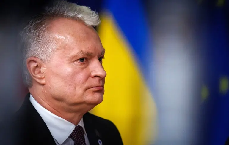 Президент Литви висловив занепокоєння щодо переговорів з Росією, зазначивши, що це може становити загрозу для Європи. 1