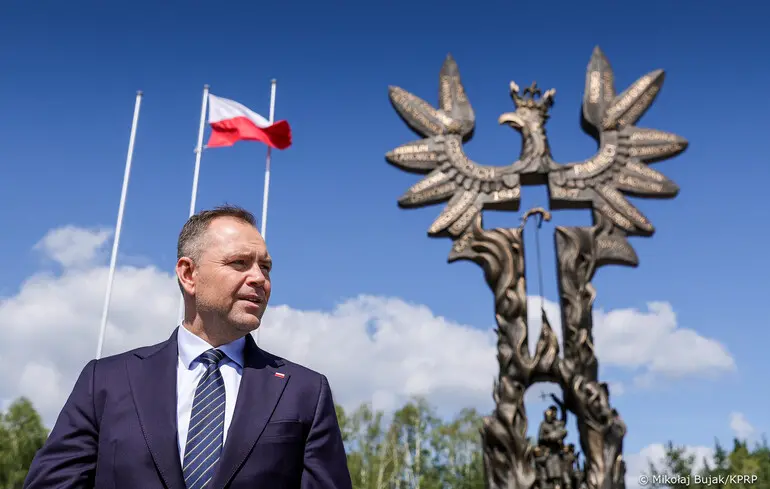 Президент України Володимир Зеленський може бути позбавлений ордена Білого Орла, найвищої нагороди Польщі, у зв'язку з указом щодо Української повстанської армії (УПА). 1
