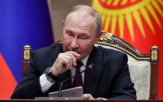Путін має віру в здобуття перемоги над Україною, спираючись на спотворену інформацію. 1
