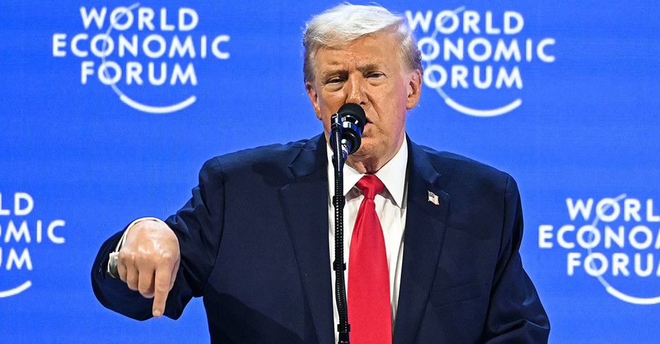 Трамп опинився в складній ситуації в Ірані і не зміг нічого довести, - зазначив Дубовик. 1