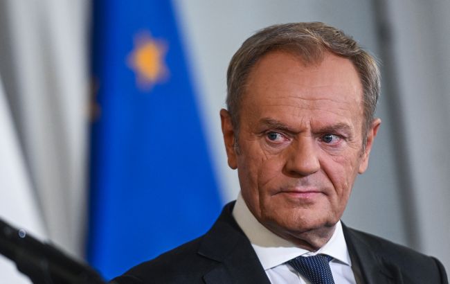 Туск розкритикував рішення Навроцького позбавити Зеленського ордена Білого Орла. 1