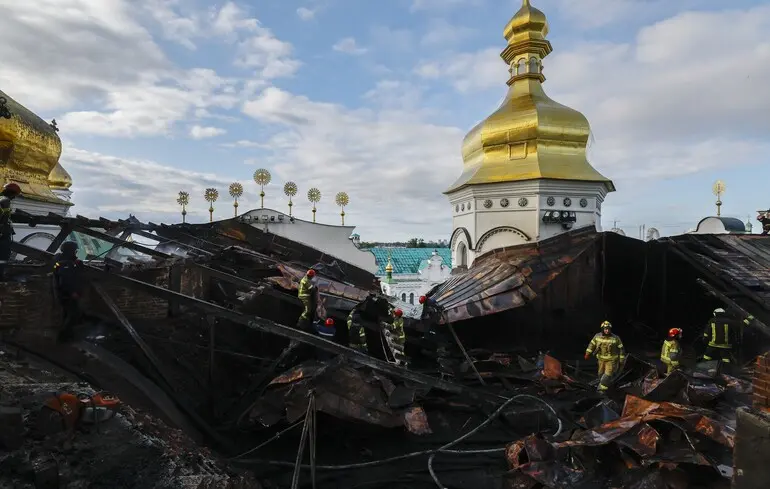 У ЮНЕСКО висловили свою позицію щодо ушкоджень Успенського собору в Києві. 1