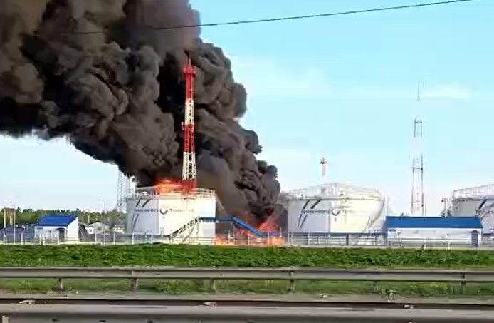 В Російській Федерації спостерігається нестача пального для внутрішнього споживання, зазначає фахівець з геоекономіки. 1