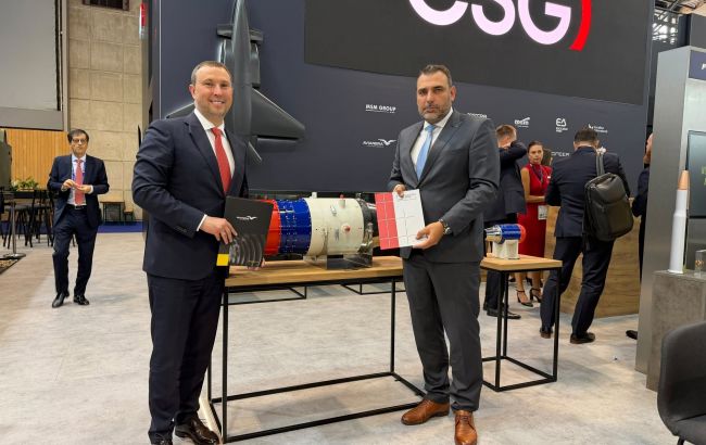 Українська бронетехніка та компанія AviaNera Technologies уклали партнерство, в рамках якого планують спільно розробляти продукцію для оборонно-промислового комплексу. 1