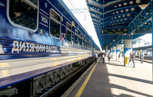 Укрзалізниця включає дитячі вагони до літнього розкладу 2026 року - перелік рейсів та послуг. 1