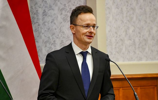 Уряд Угорщини звільняє працівників Міністерства закордонних справ, які співпрацювали з Петером Сійярто. 1