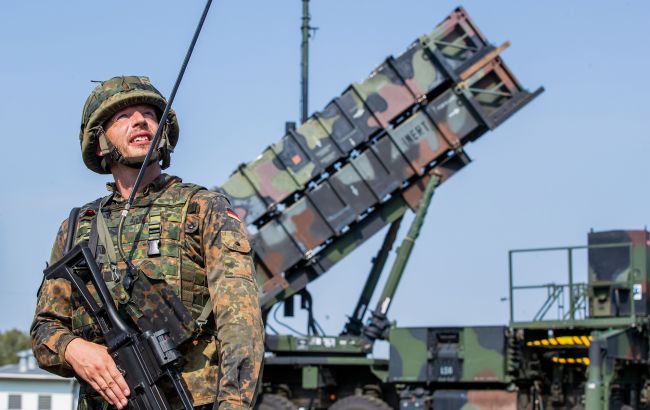 Війна безпілотників в Україні спонукає Захід шукати нові підходи до систем протиповітряної оборони. 1