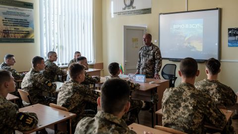 Вступ до військових вишів та коледжів у 2026 році - оновлений графік подачі документів та терміни. 1