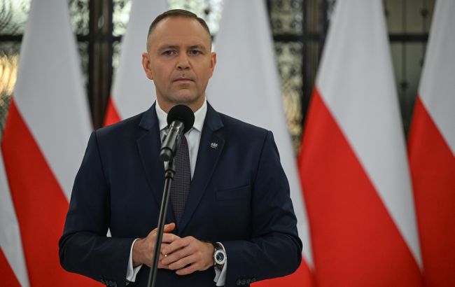 Вступ України до Європейського Союзу становить загрозу для польських фермерів, заявив Навроцький. 1
